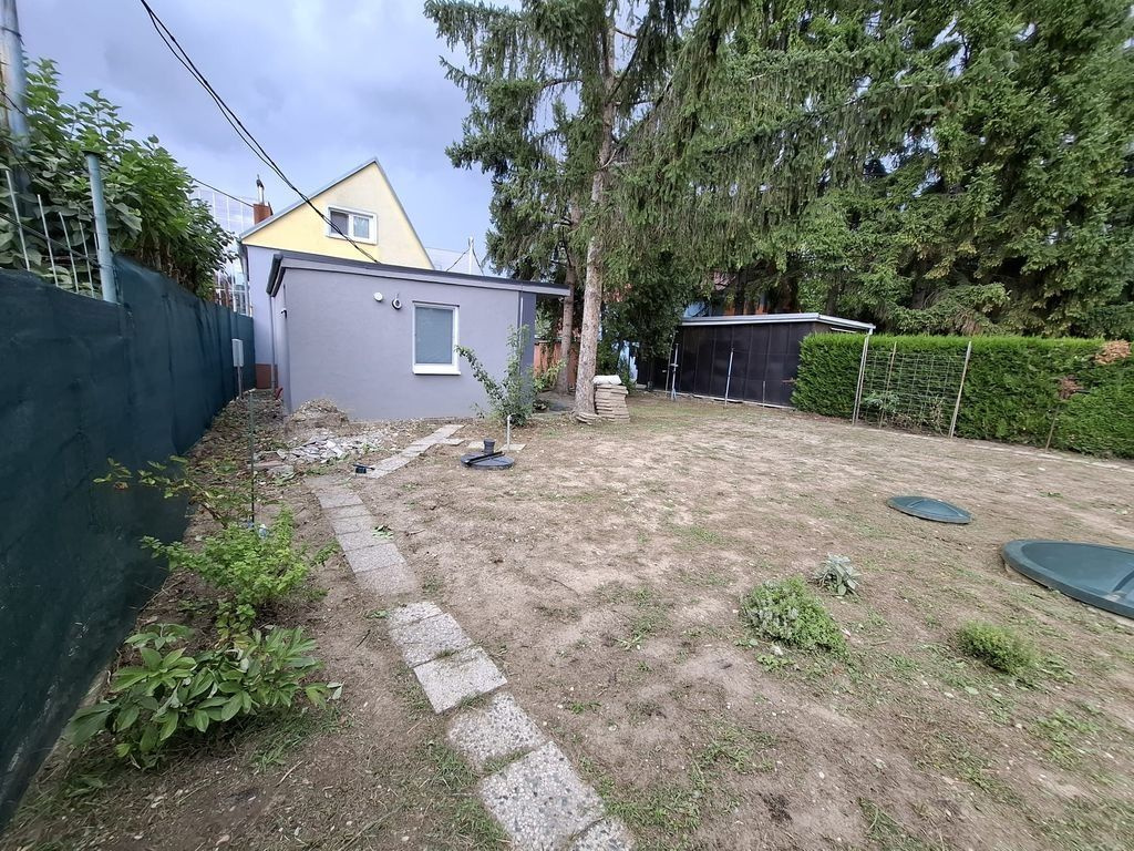 Pozemok 250m2, klimatizácia, nízke náklady, elektrina, voda,