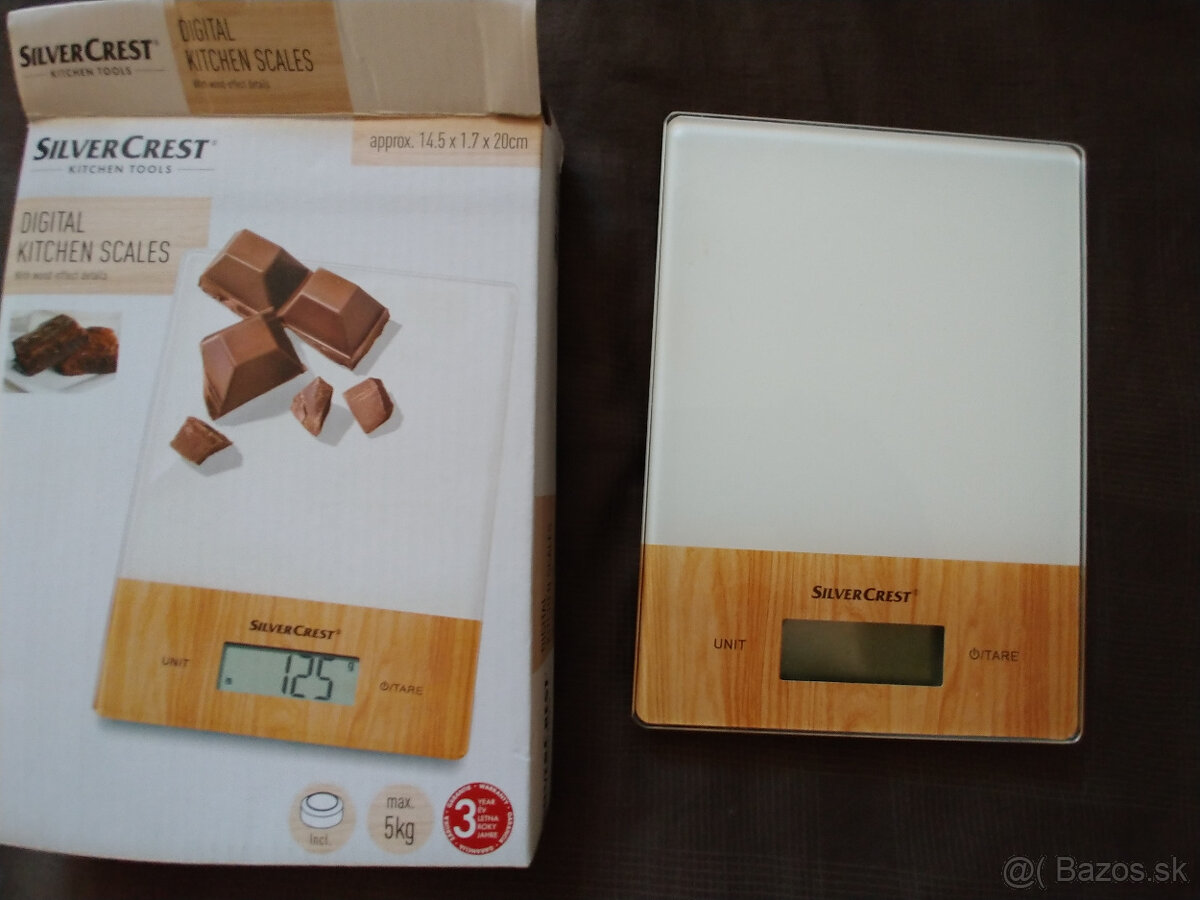 Digitalna kuchynska vaha, biela/drevo, uplne nova