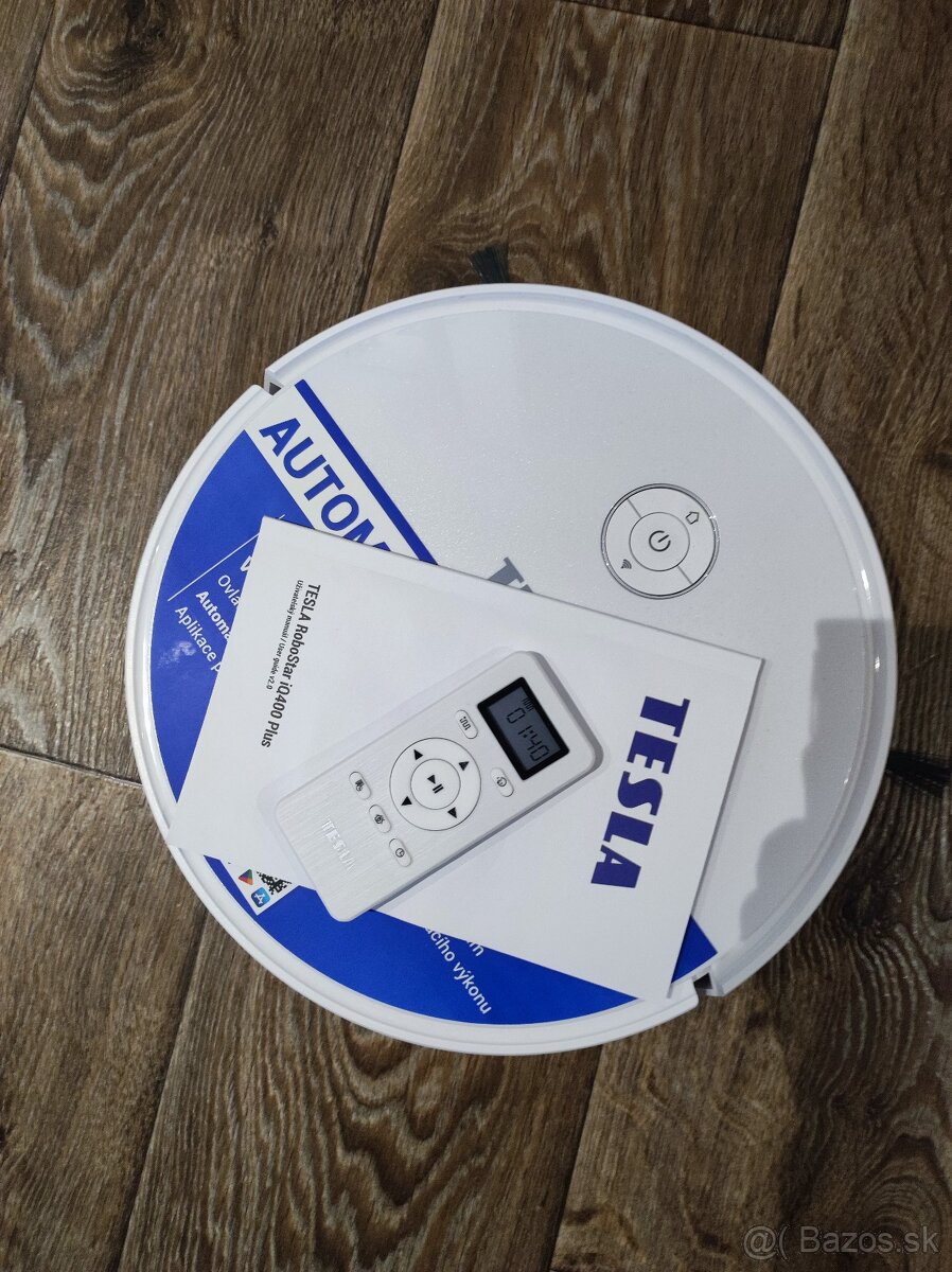 Robotický vysávač Tesla