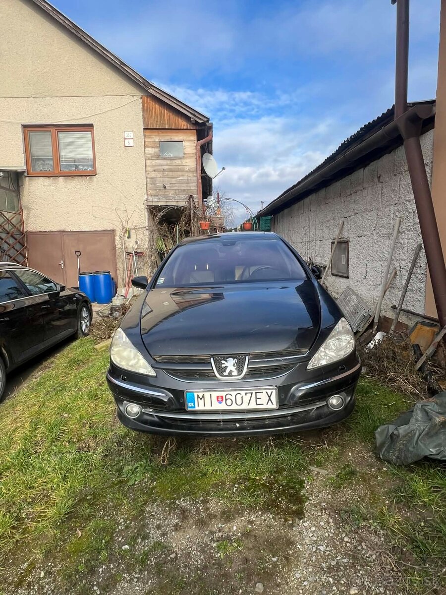 Autá nepojazdne/ pojazdne