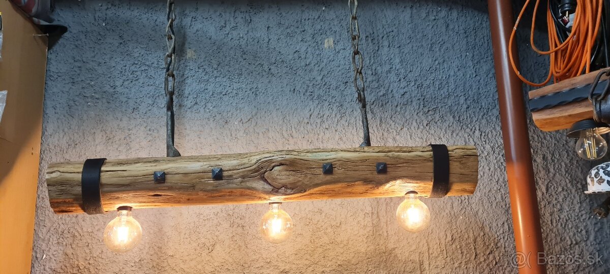 Lampy staré dubové drevo