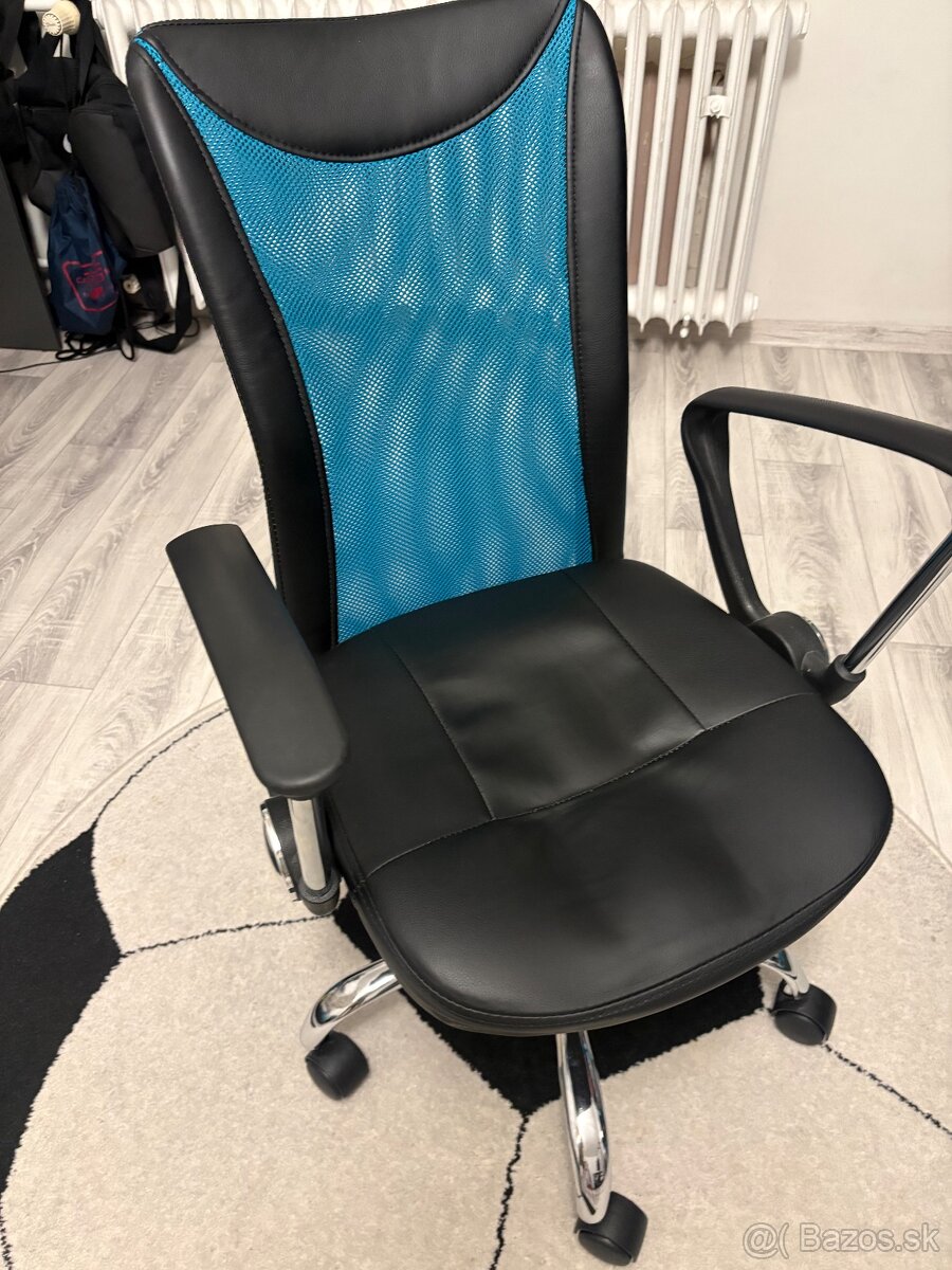 Stolička na kolieskach
