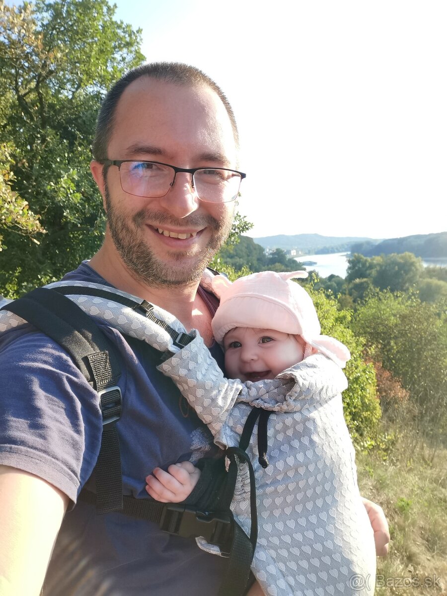 Predám nosič Rischino + zatepľovacia kapsa