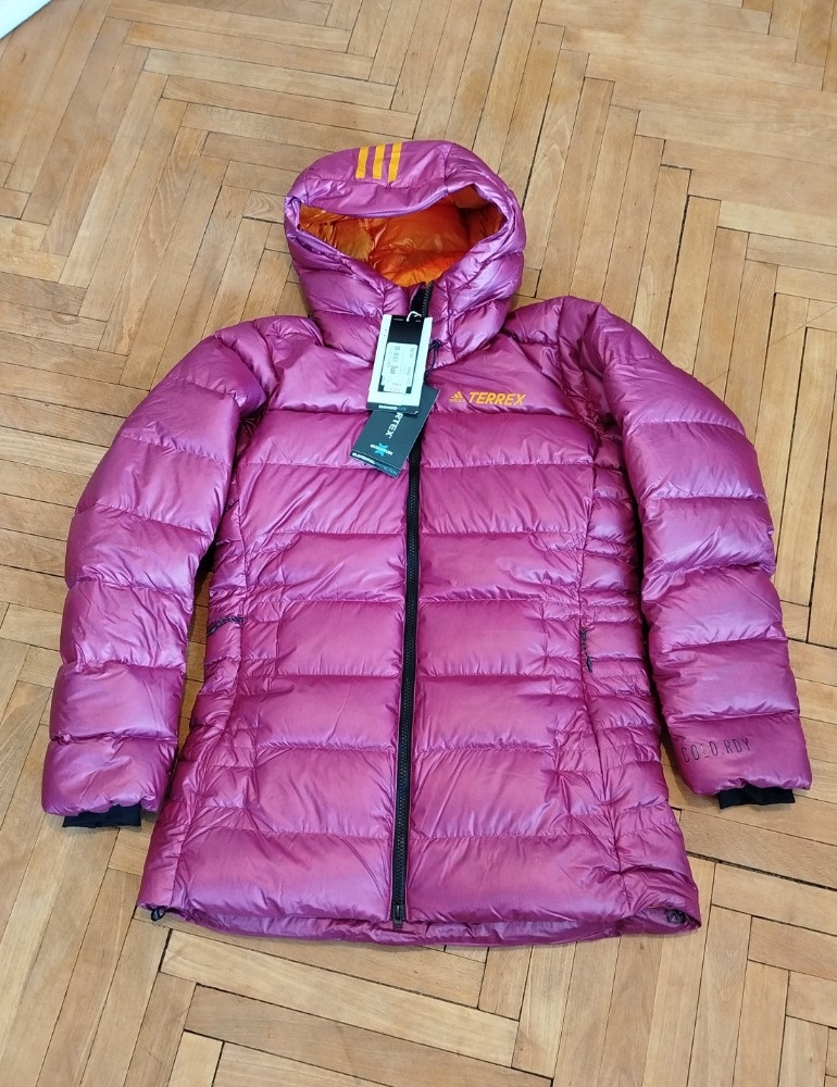 Nová paperová bunda Adidas Terrex Techrock Belay Down parka
