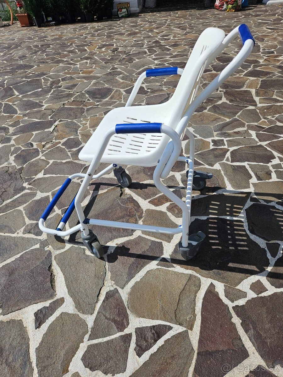 sprchová a prepravná stolička