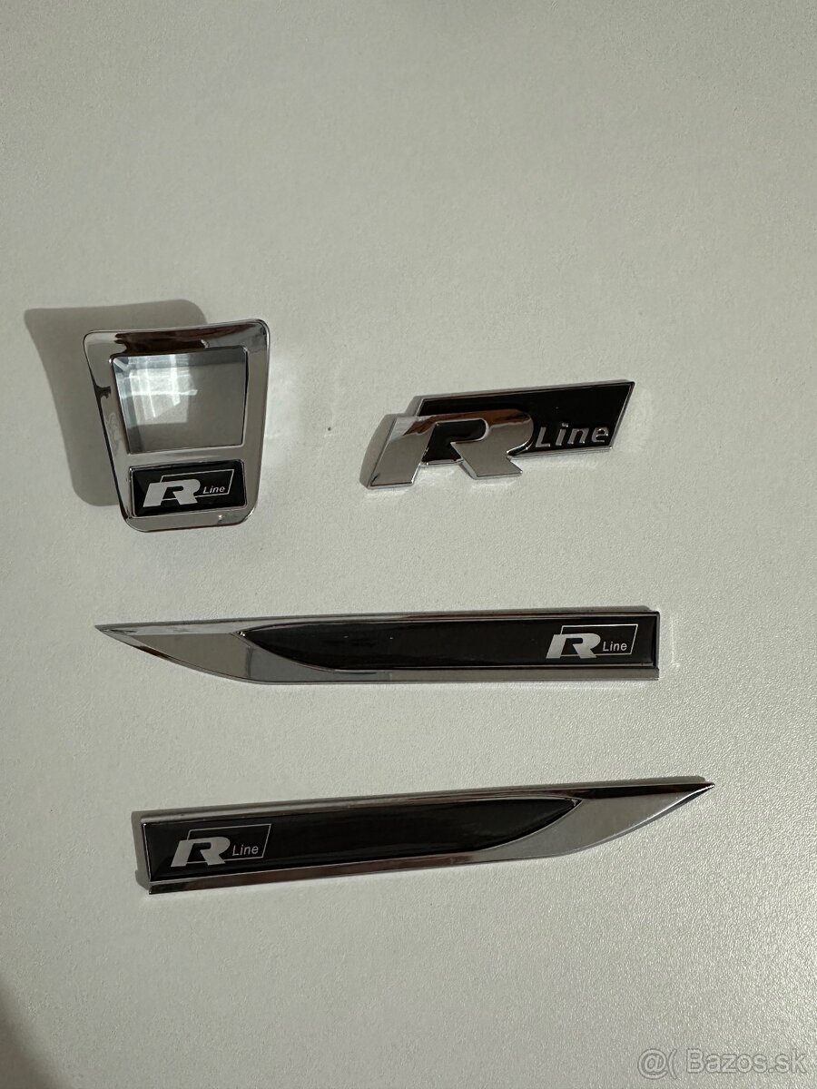 Volkswagen r-line emblem