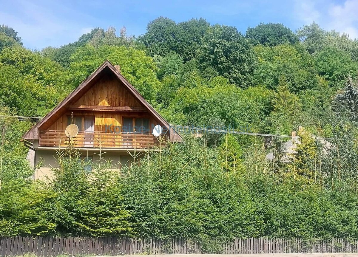 Predaj dom 4i + 3 kuchyne 210 m2, 550 m2 pozemok Štós, Košic