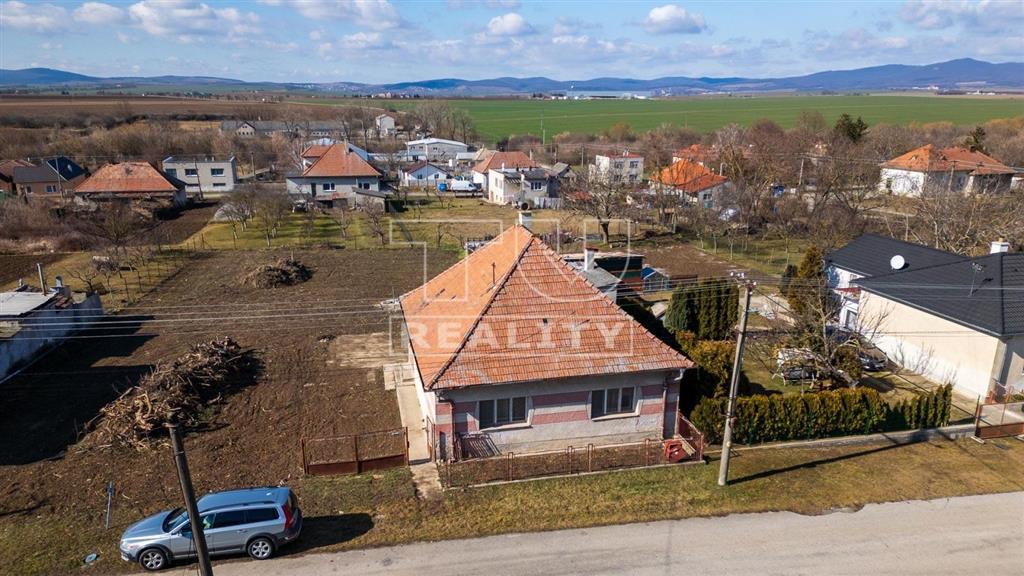 Na predaj rodinný dom v obci Obsolovce s pozemkom 500m2