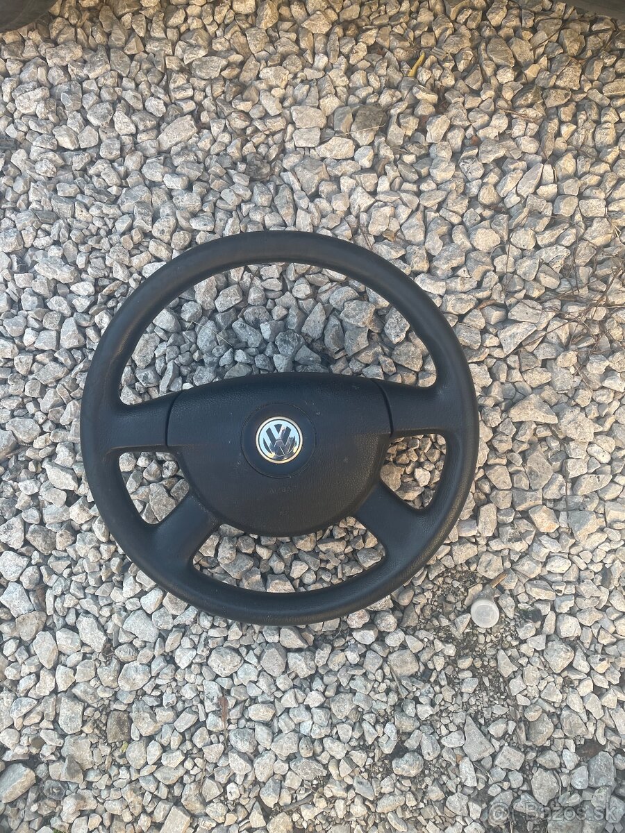 Predám volant na Volkswagen Passat B6