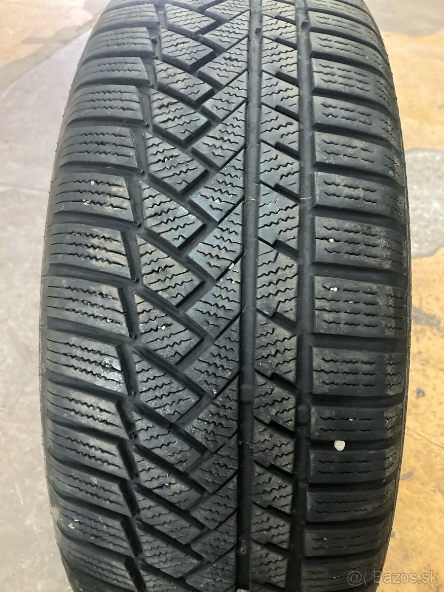 225/60R17