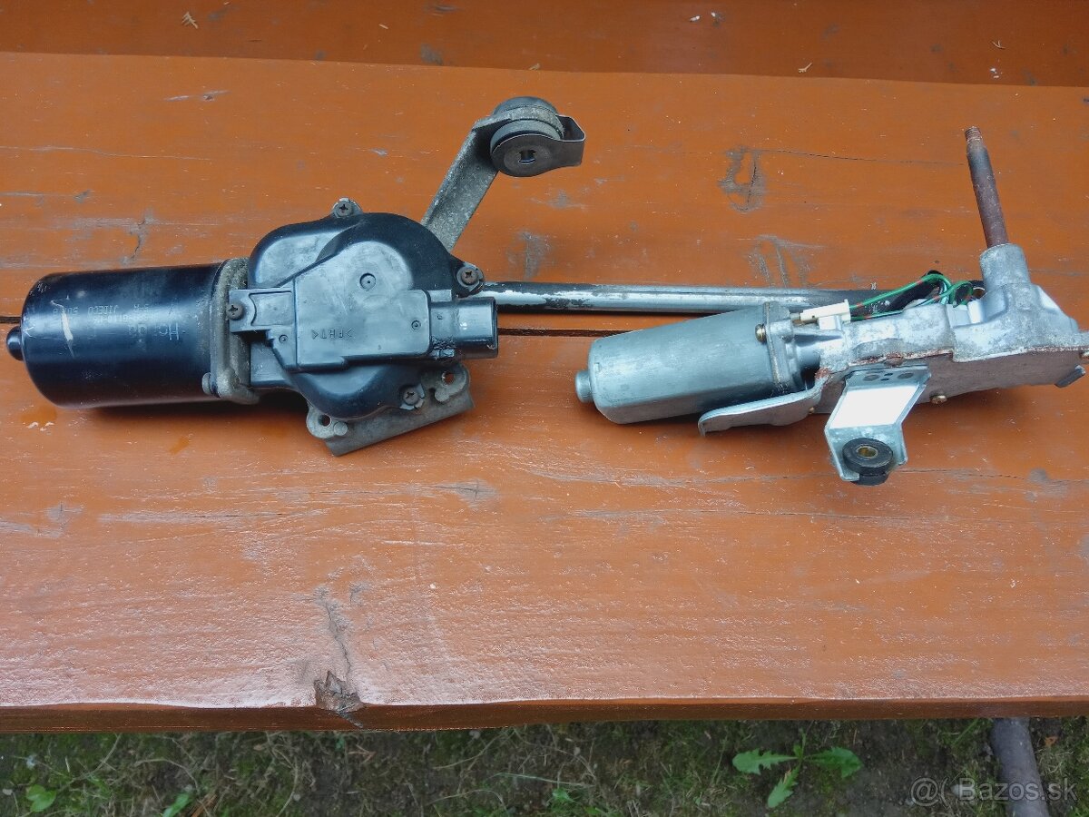 Motorčeky stieračov a kritky kolies Honda