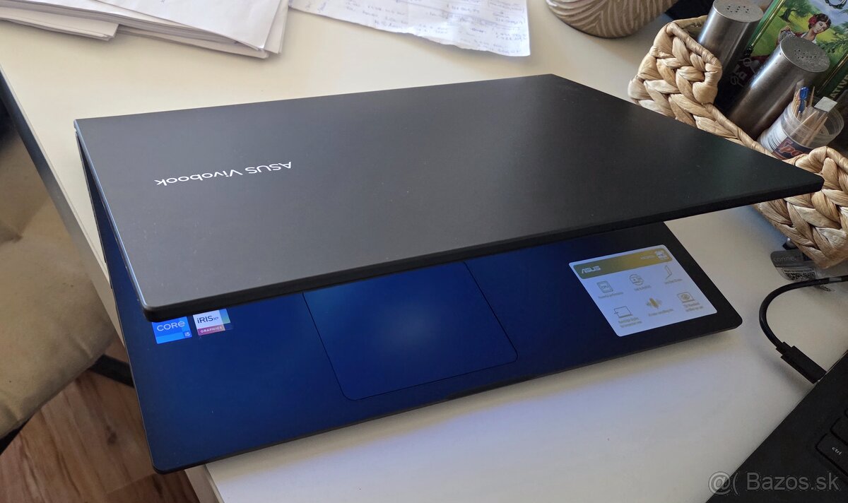 ASUS Vivobook