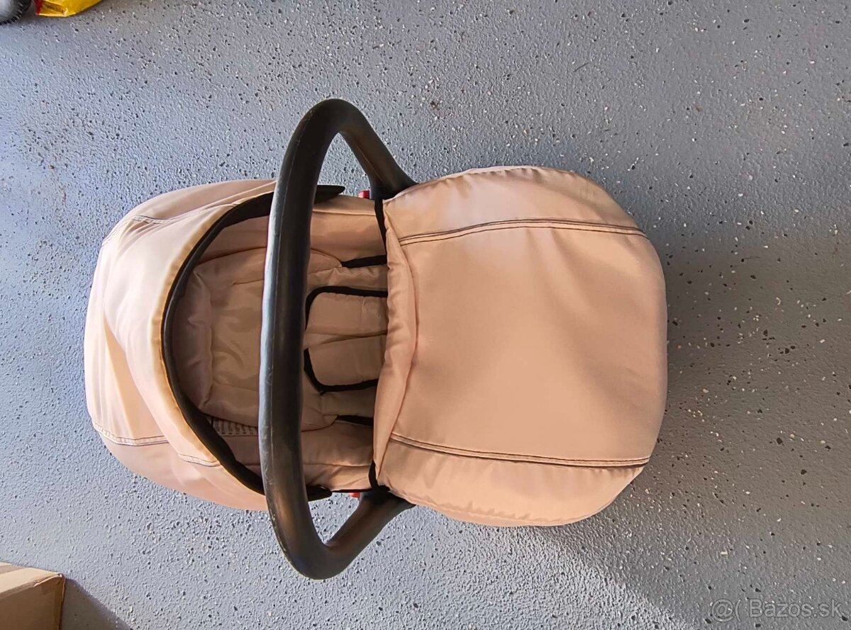 autosedačka Karwala vajíčko 0-10 kg