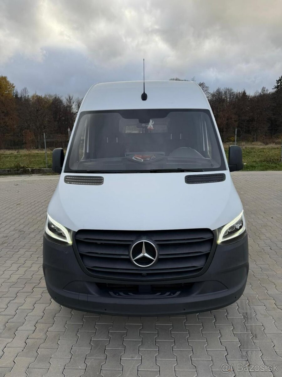 🚐 Mercedes-Benz Sprinter 319 CDI 140 kW – V6, plná výbava.