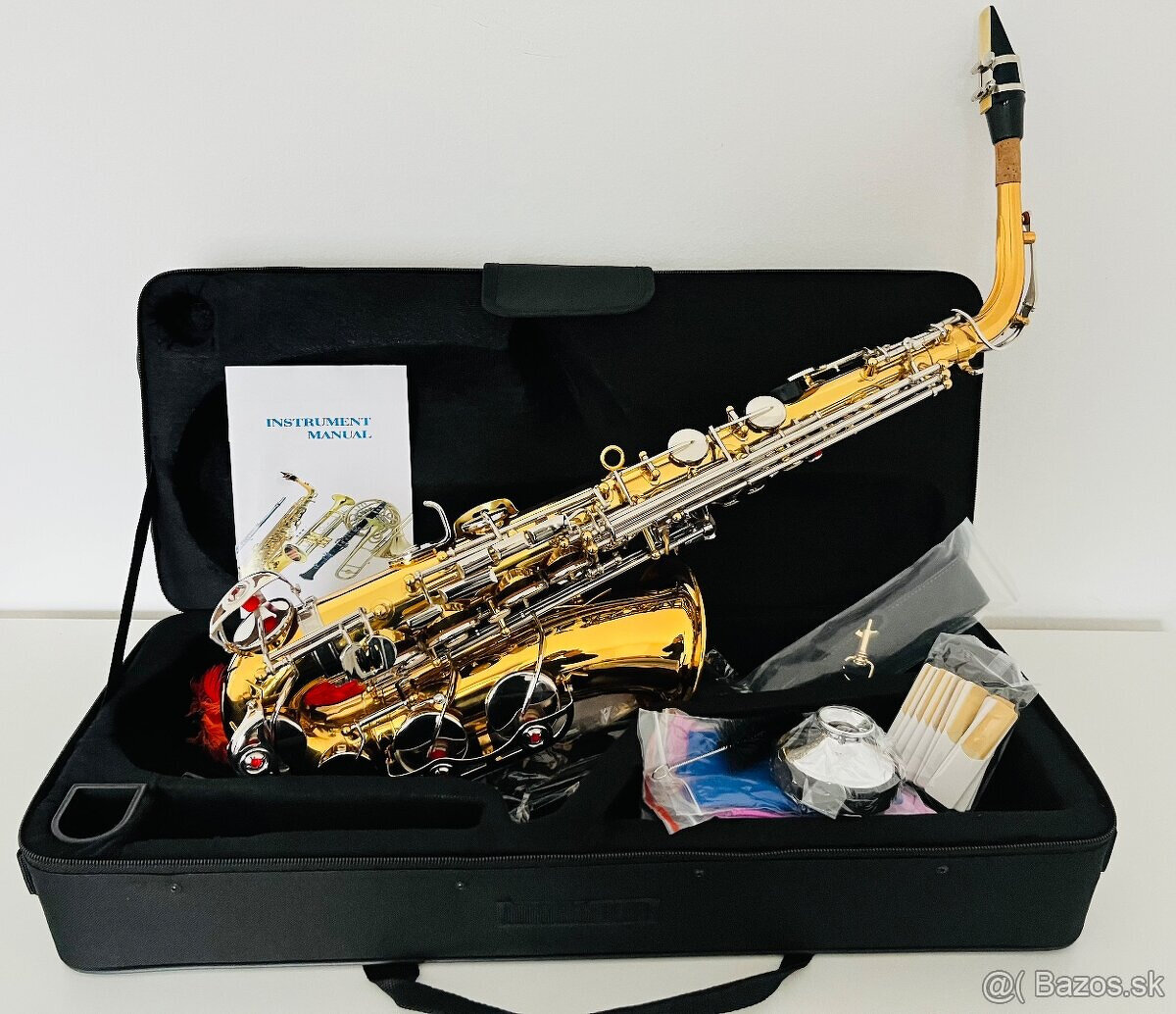 Predám nový Es- Alt saxofón- kópia k modelu Yamaha- pekný zv