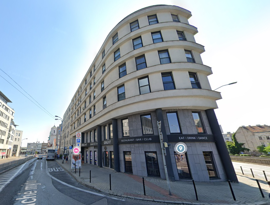 Moderné administratívne priestory s výhľadom na Prezidentský