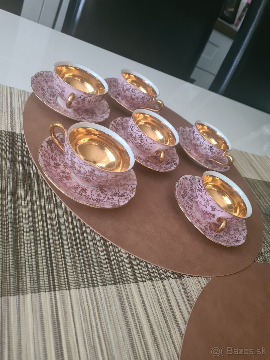 Starožitné hrnčeky