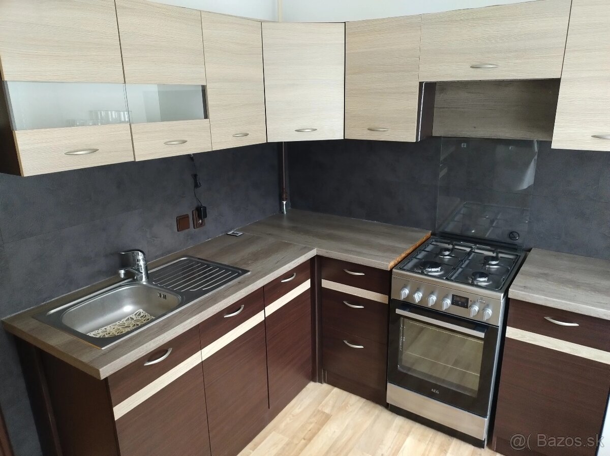 Realitný kancelária REALADR s.r.o.