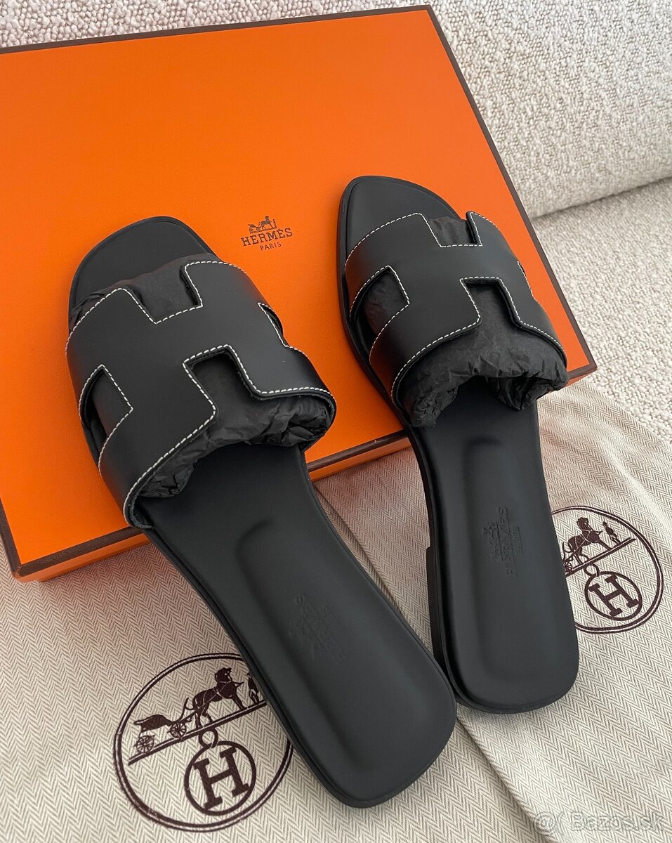 Originál Hermès Oran kožené šlapky, veľkosť 40 - ako nové