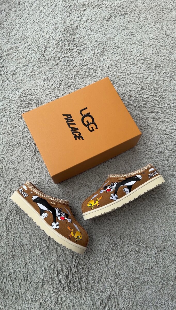 UGG Tasman Slipper Palace x Looney Tunes Chestnut