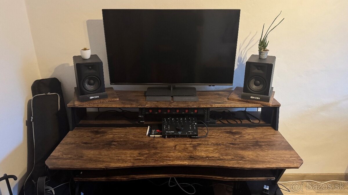 Thomann Studio Table XL Wood + t.racks Power MS6