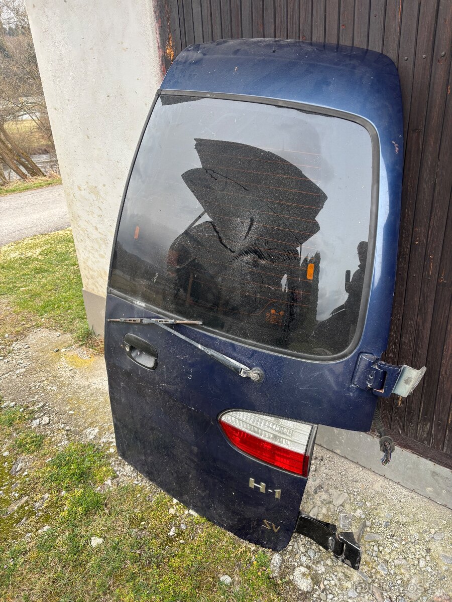 Dvere kufrové hyundai h1