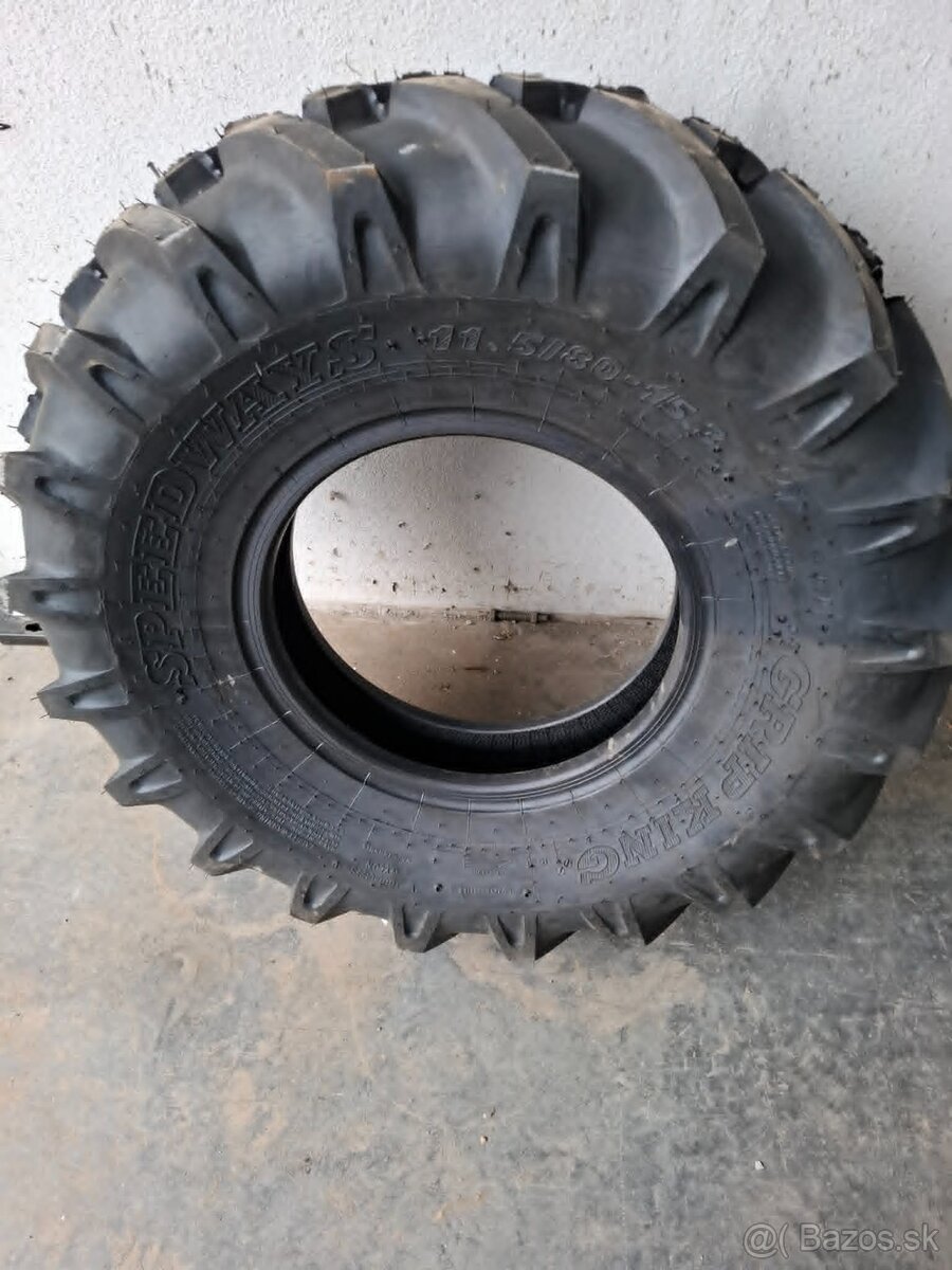 Predam pneumatiku 11.5/80-15,3