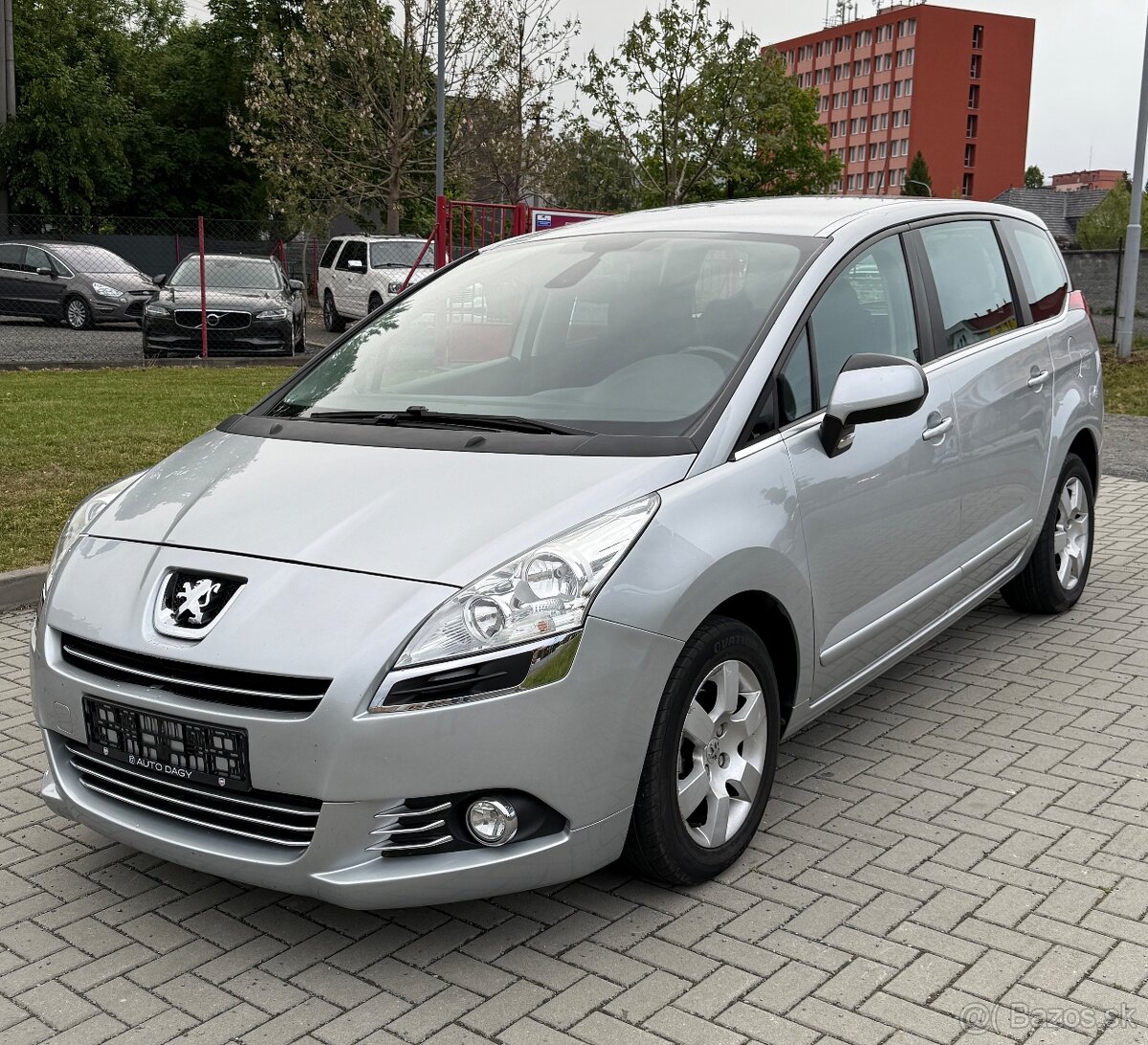 Peugeot 5008 1.6HDI 80kw—2010—manuál—149.000km