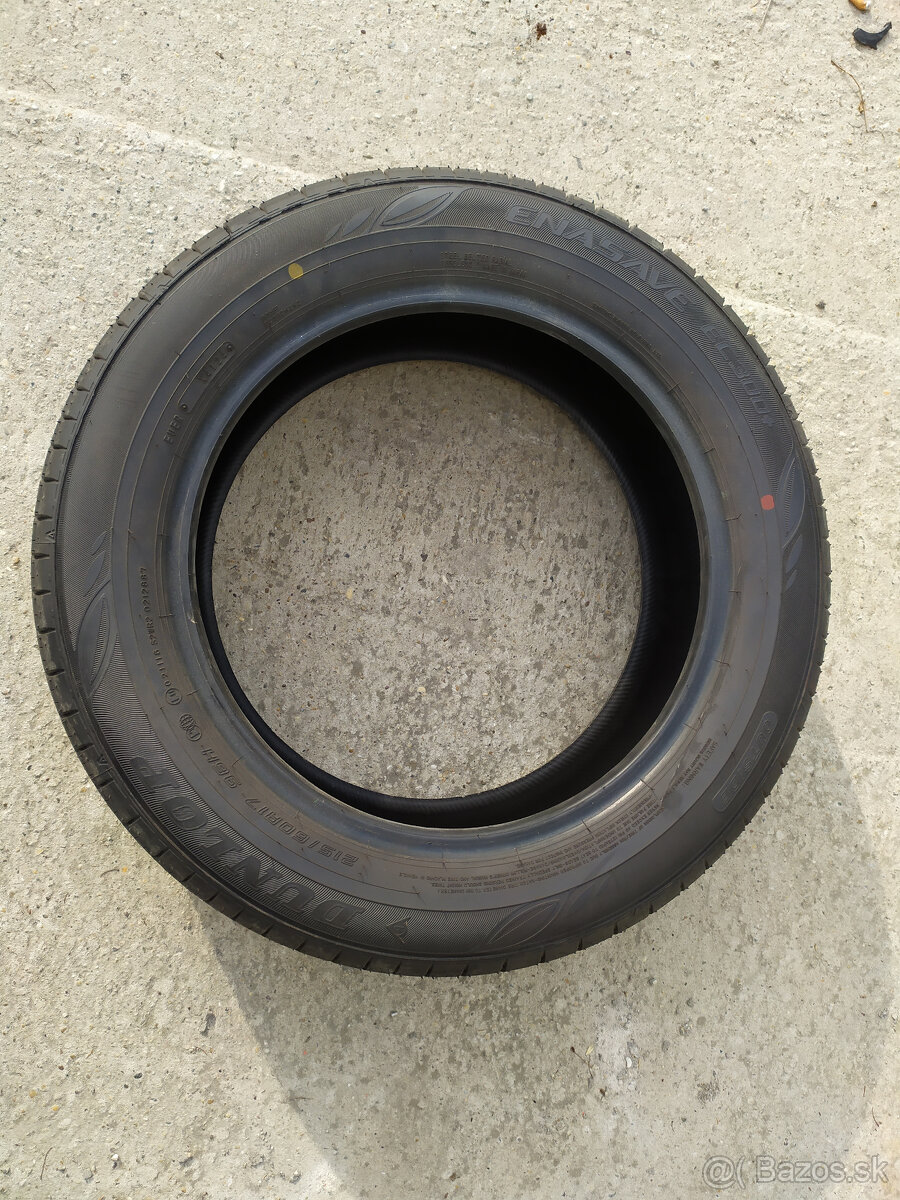 Predám letné pneu Dunlop Ensave 215/60 R17 96H