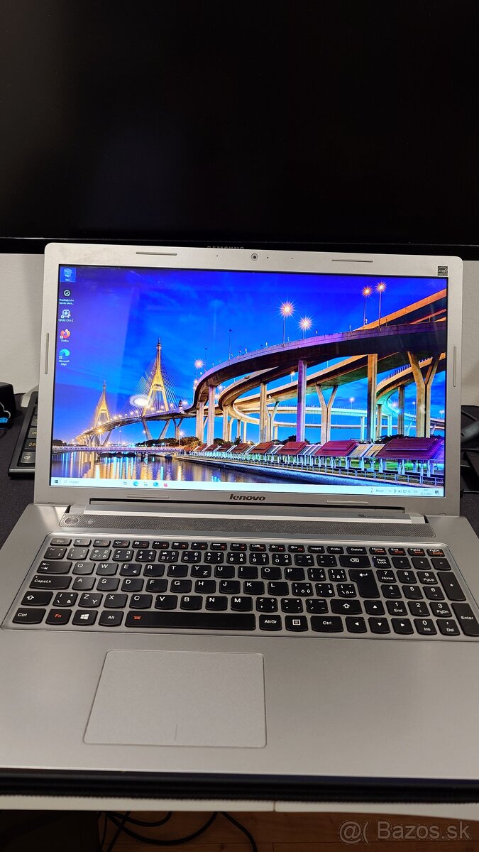 Lenovo Ideapad 17.3" i5-4200M, Geforce GT 745M