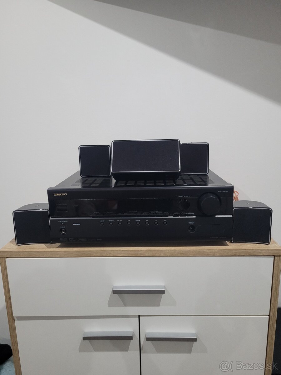 AV receiver Onkyo HT-R370 + reproduktory Jamo A 102 HCS