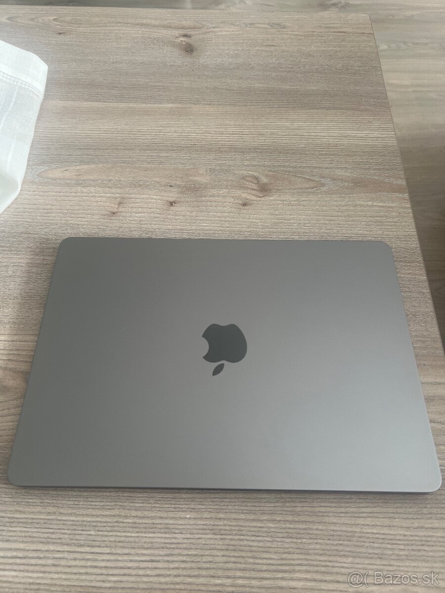 MacBook Air 13’ M3 16GB/256GB