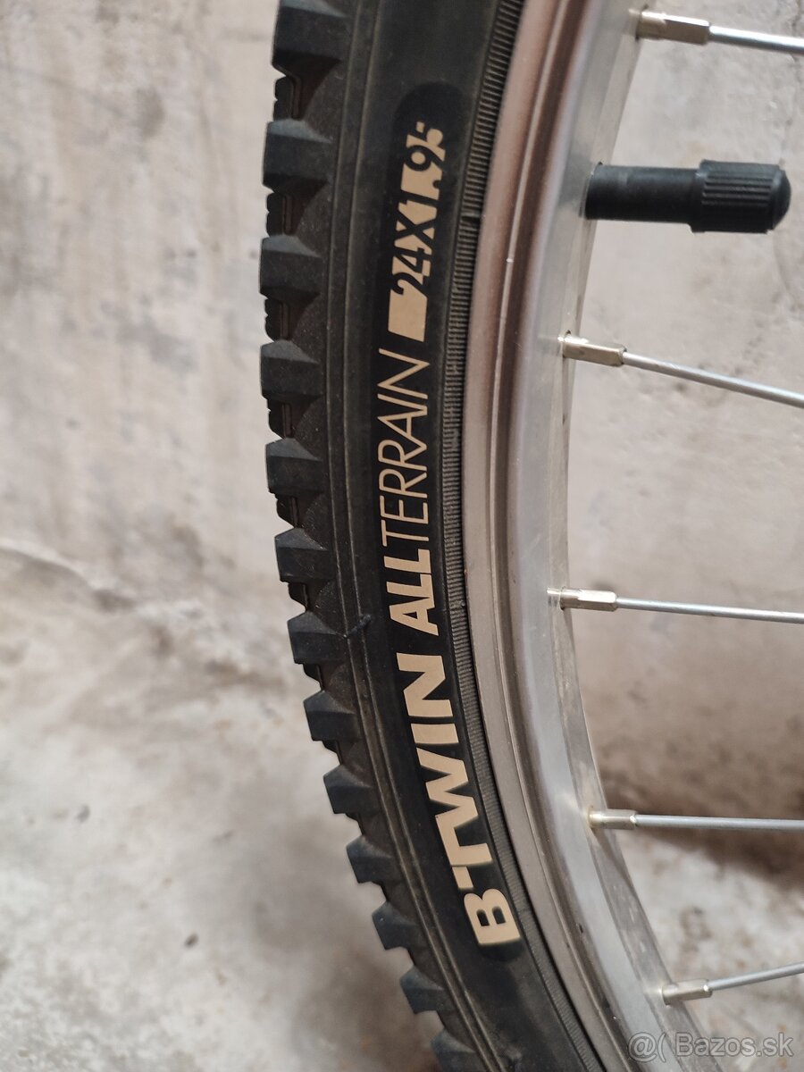 Dievčenský bicykel