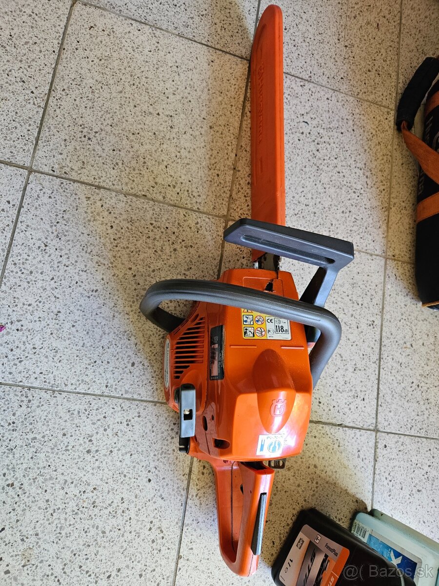 Motorová píla Husqvarna 142