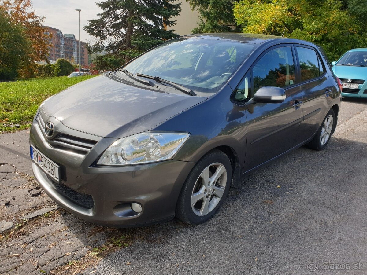 TOYOTA AURIS 1.6 97 kW Valvematic