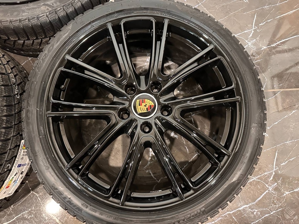 original kolesa Porsche R21 971601025M Panamera