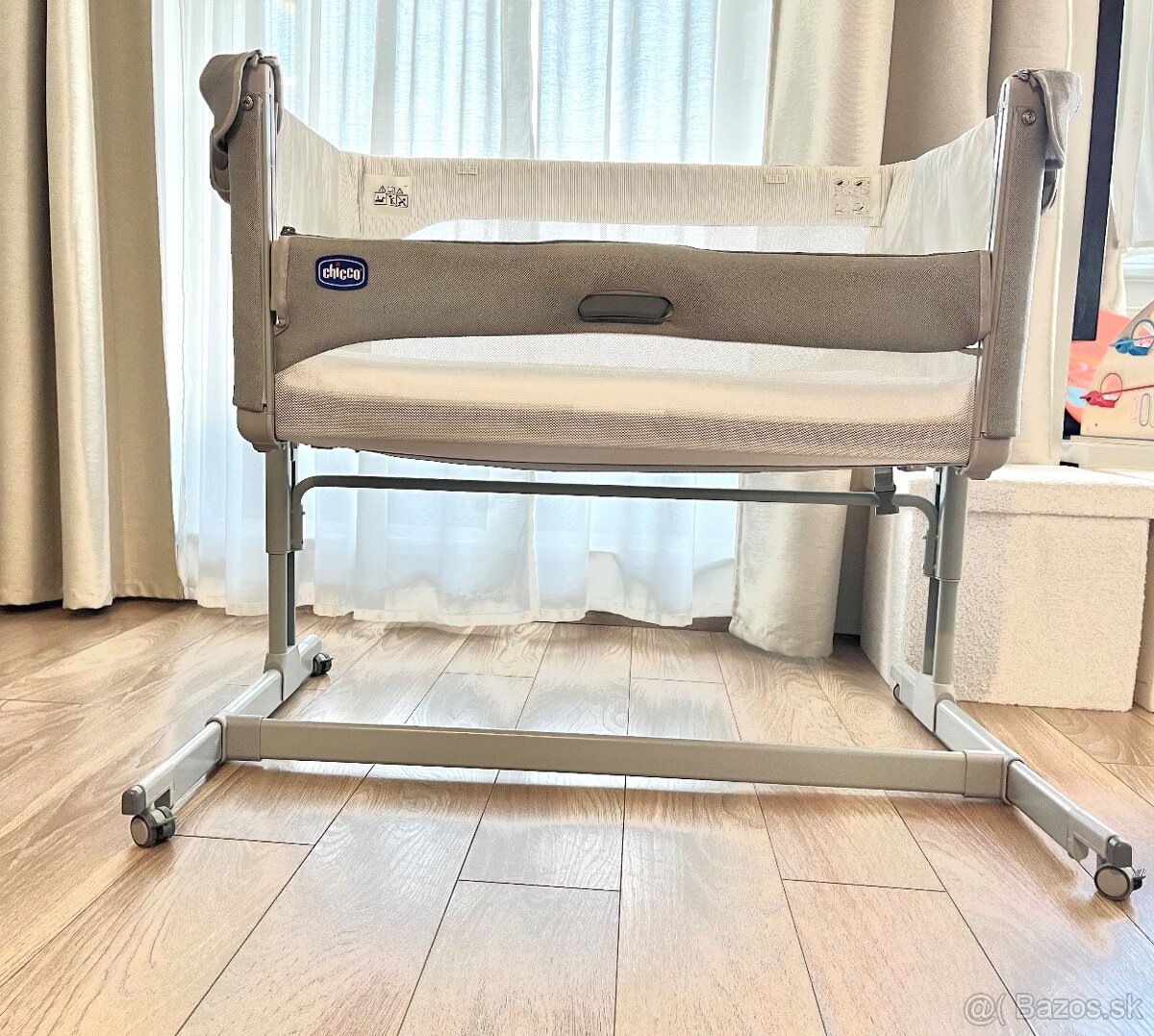 CHICCO postieľka a kolíska Next2Me Magic - Cool Grey