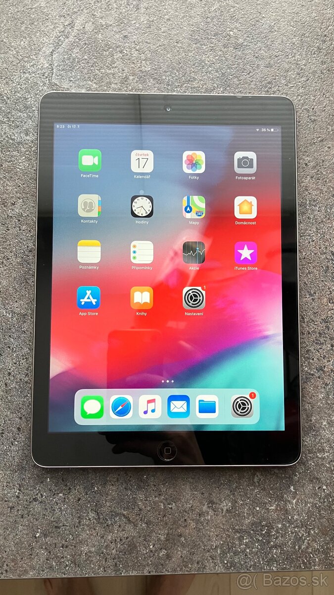 iPad Air Wi-Fi 16GB Space Gray
