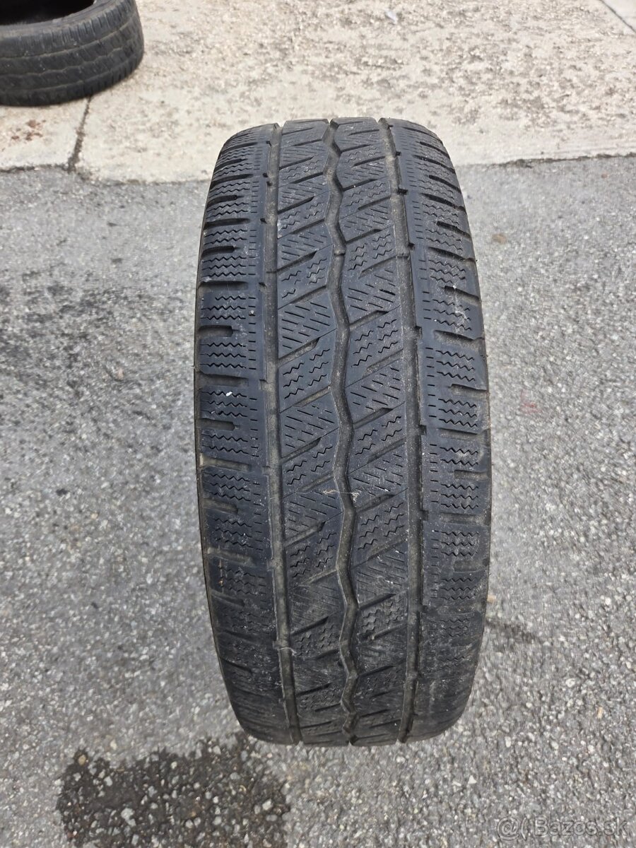 Predám zimné pneumatiky 225/65/R16C