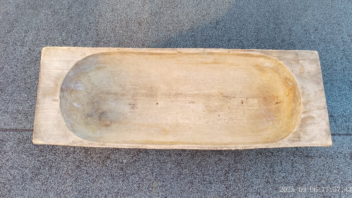 Predám malé drevené koryto