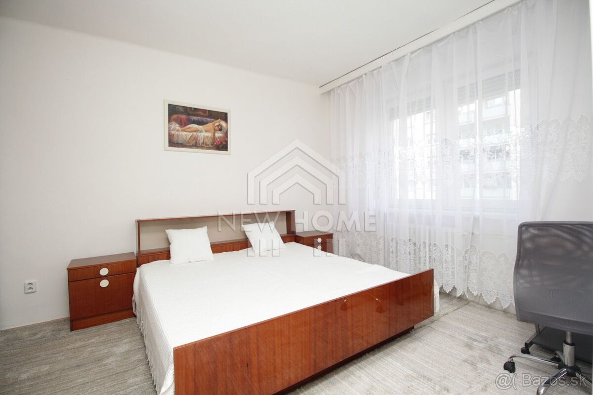 TRNAVSKÉ Mýto - 4 iz. byt 113 m2, samostatná garáž