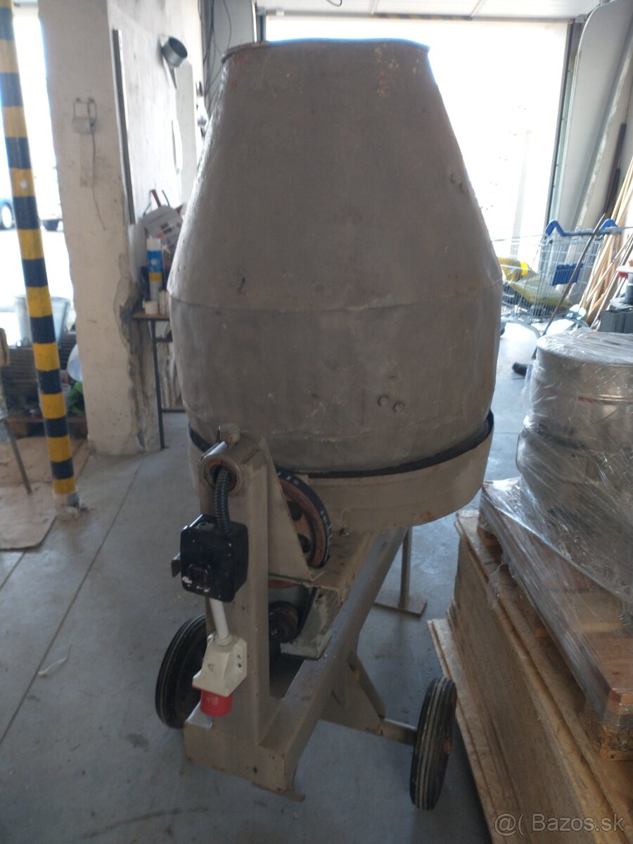 Stavebná miešačka