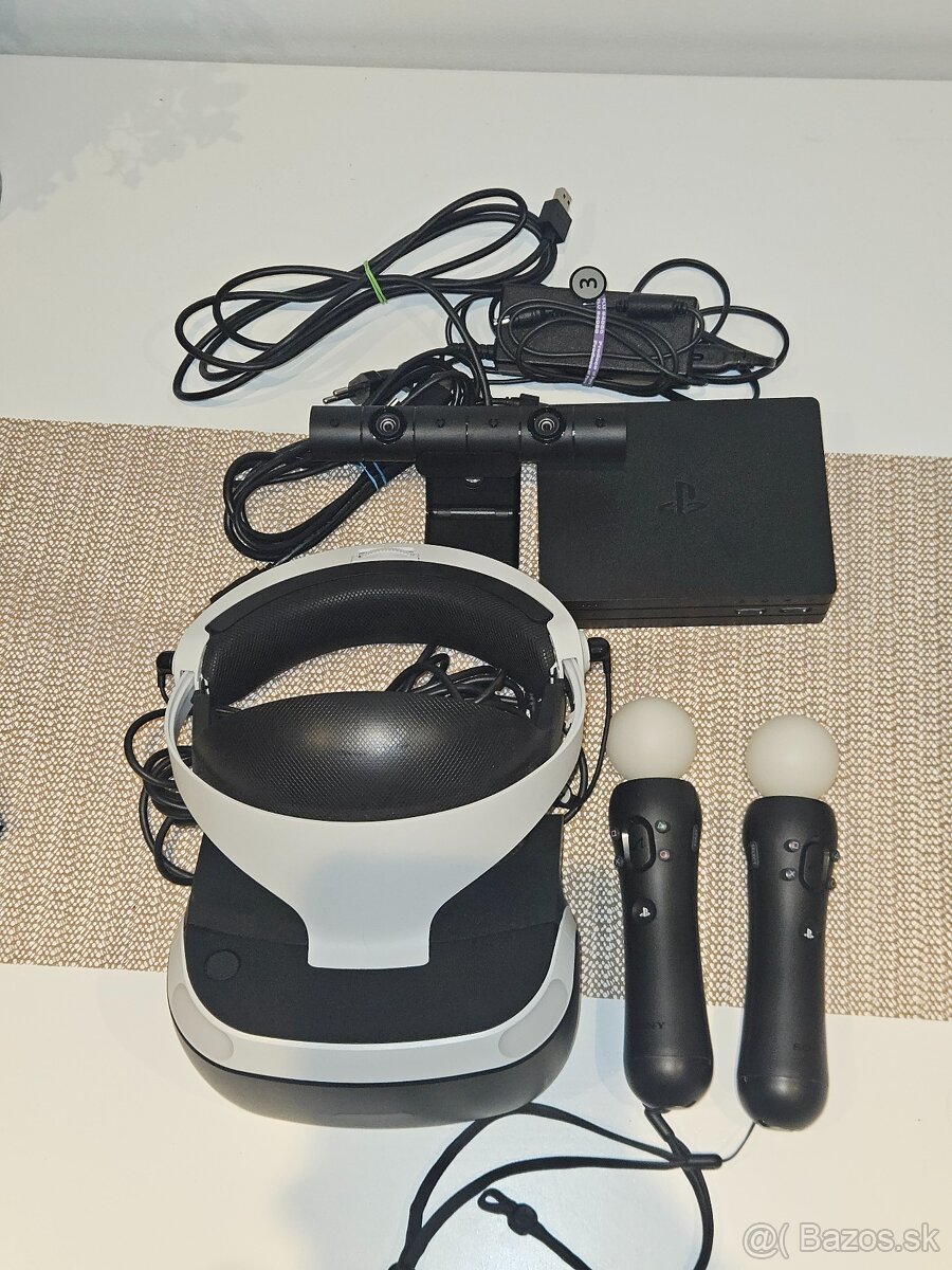PS4 VR set + 2 ovladace a kamera