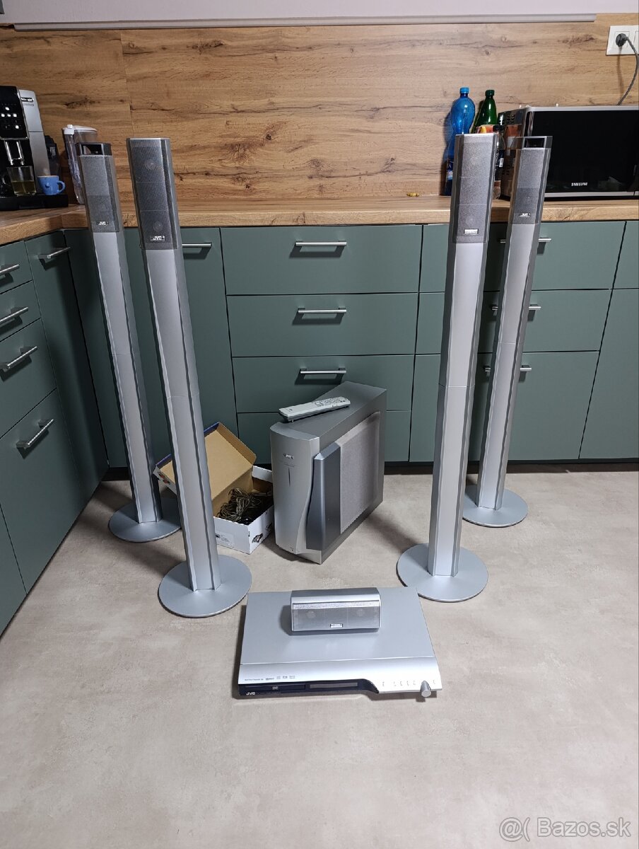 Predam domace kino JVC