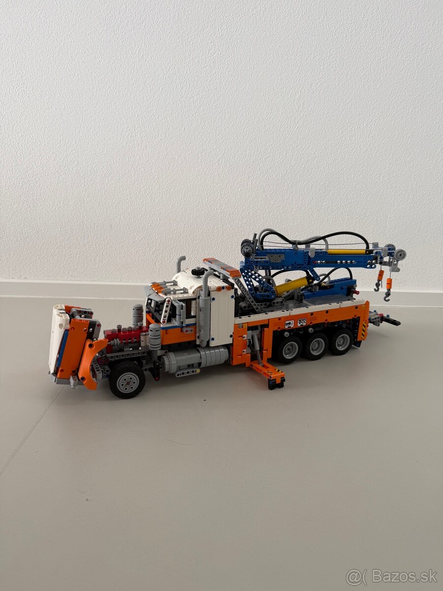 Lego Tahač áut 42128