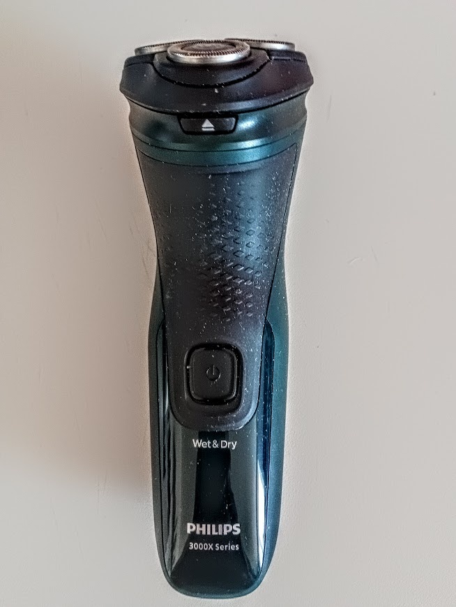 ELEKTRICKY HOLIACI STROJČEK PHILIPS