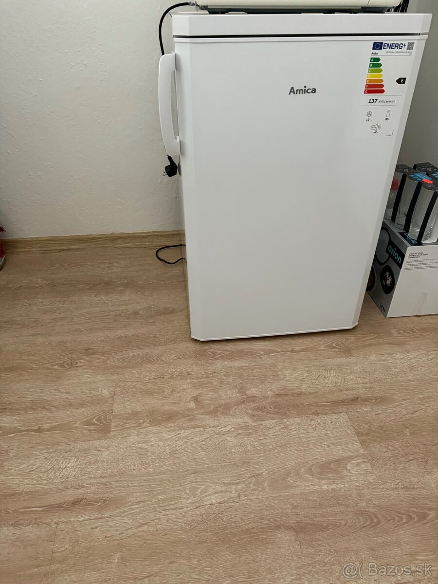 Chladnička s mraznickou Amica