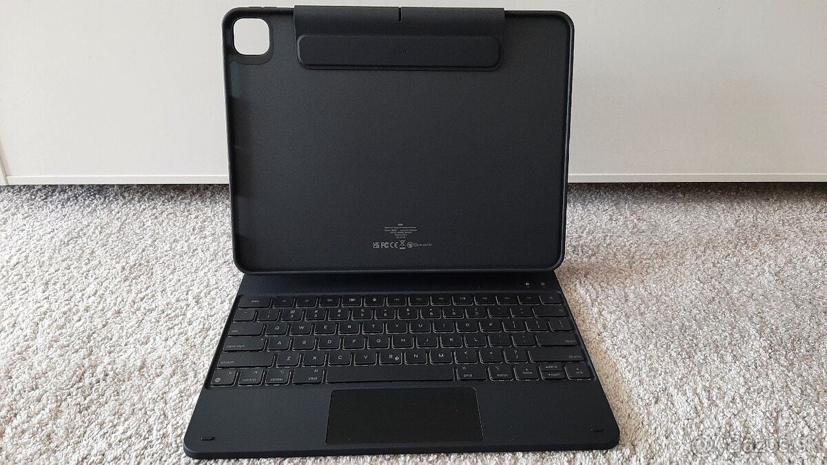 Predam puzdro na magneticku klavesnicu pre tablet