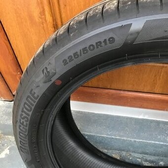 225/50 r19 Bridgestone nové