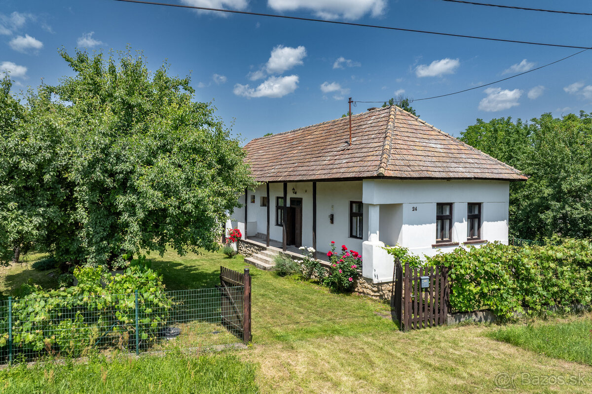 Na predaj idylický 2-izbový vidiecky dom v obci Hídvégardó